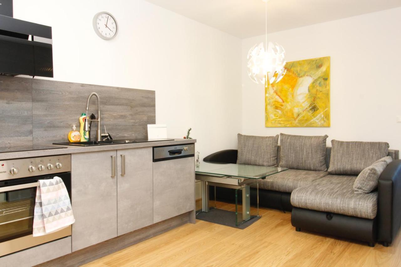 Balcony/Pool/Free Parking Garage Studio Viena Exterior foto